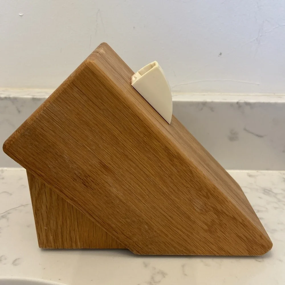 CUTCO‎ Solid Oak Wood Butcher Block 4 Slot Knife Holder Made in USA